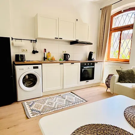 Apartment Stilvolles Boho Studio-birgit S-bahn-wifi-garten
